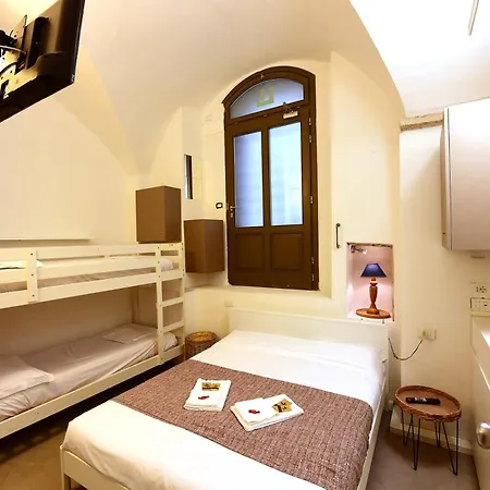 Little Italy Ex Chiesa S Donato 페루자