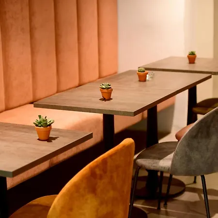 Little Italy Ex Chiesa S Donato * 페루자