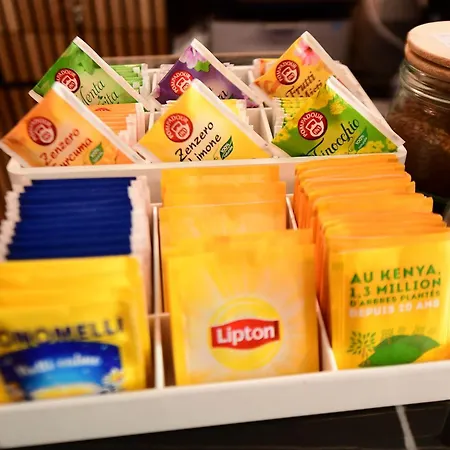 호스텔 Little Italy Ex Chiesa S Donato *