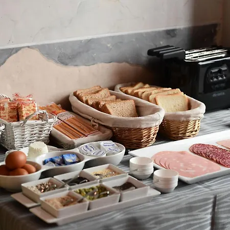 호스텔 Little Italy Ex Chiesa S Donato 페루자