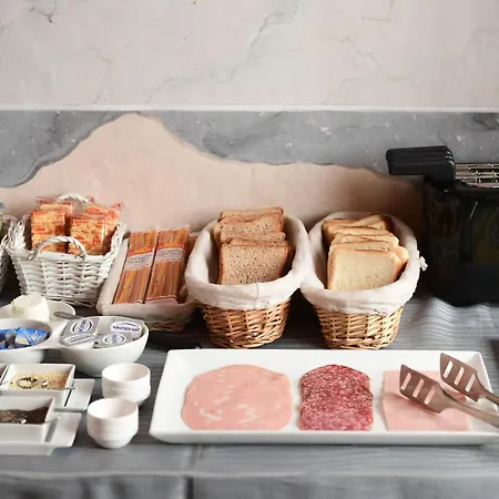 호스텔 Little Italy Ex Chiesa S Donato