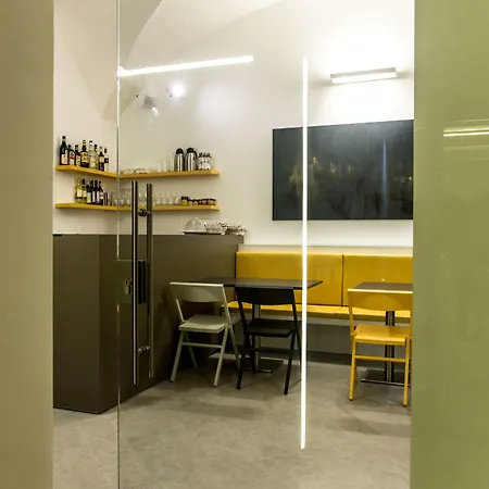 호스텔 Little Italy Ex Chiesa S Donato *