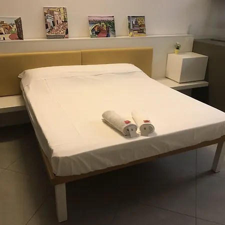 Little Italy Ex Chiesa S Donato 호스텔 *