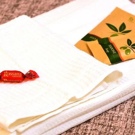 Hostel Little Italy Ex Chiesa S Donato *