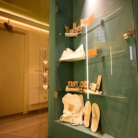 Little Italy Ex Chiesa S Donato Hostel *