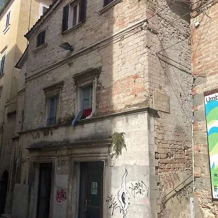 Little Italy Ex Chiesa S Donato * 페루자