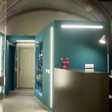 Little Italy Hostel Ex Chiesa S Donato *