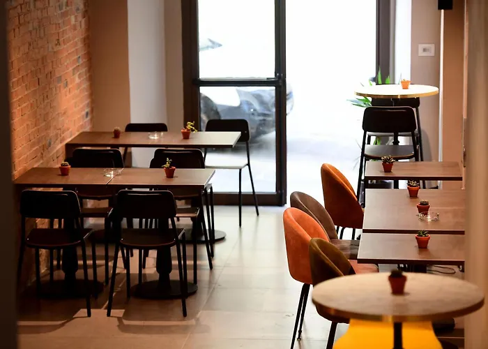 Albergue Little Italy Ex Chiesa S Donato