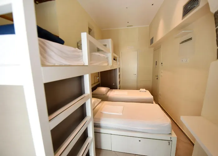 Hostel Little Italy Ex Chiesa S Donato